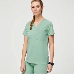 Figs Women’s Jade Catarina Scrub Top
